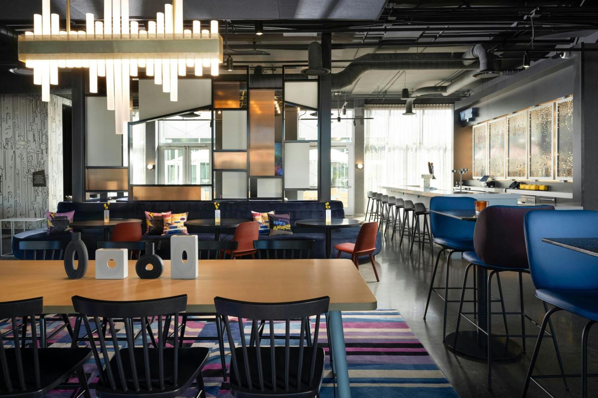 Aloft Waukee Hotel Екстериор снимка