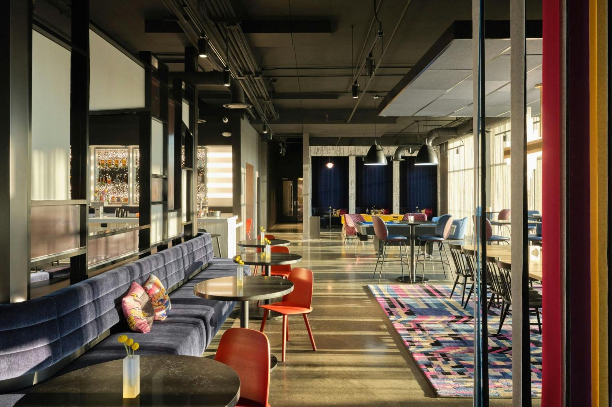Aloft Waukee Hotel Екстериор снимка